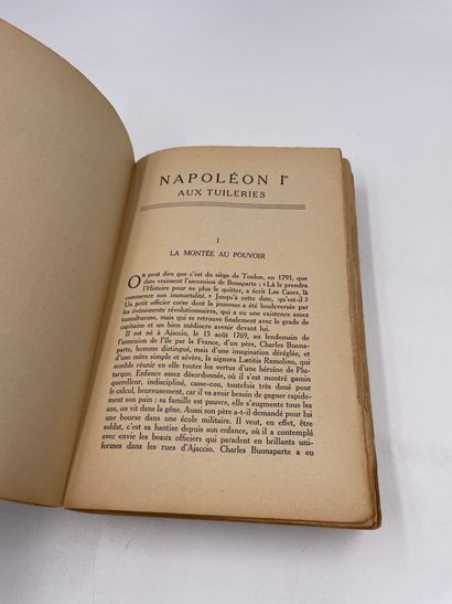 null 1 Volume : "Napoleon I at the Tuileries", Jules Bertaut, Ed. Librairie Hachette,...