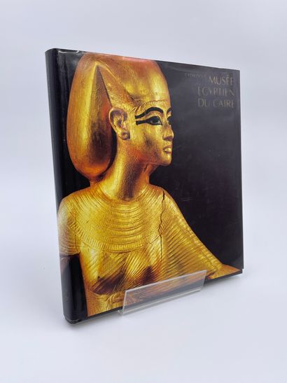 null 3 Volumes : 
- "Musée Égyptien Le Caire", Peter P. Riesterer, K. Lambelet, Ed....