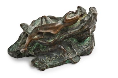 Clio H. BRACKEN (1870-1925) Vide-poche en bronze patiné brun figurant une nymphe
Signé
Vers...