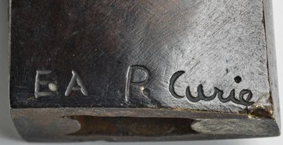 Parvine CURIE (Née en 1936) Sculpture en bronze à patine brune
Signée “P.Curie” et...