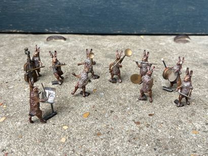 BERMANN L'orchestre comprenant dix lapins dont neuf musiciens et un chef d'orchestre
Bronze...