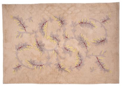 Jules LELEU, dans le goût de Tapis en laine à décor de motifs floraux en polychromie
85... Gazette Drouot