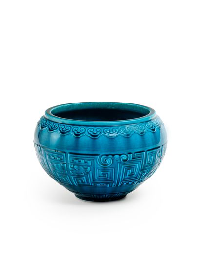 Théodore DECK (1823-1891) Cache-pot en céramique émaillée turquoise à décor végétal... Gazette Drouot