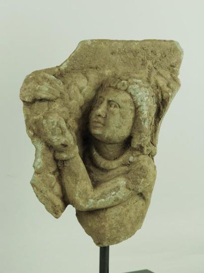 ART GRECO-BOUDDHIQUE DU GANDHARA (Ier - Vème siècle) Fragment en schiste représentant...