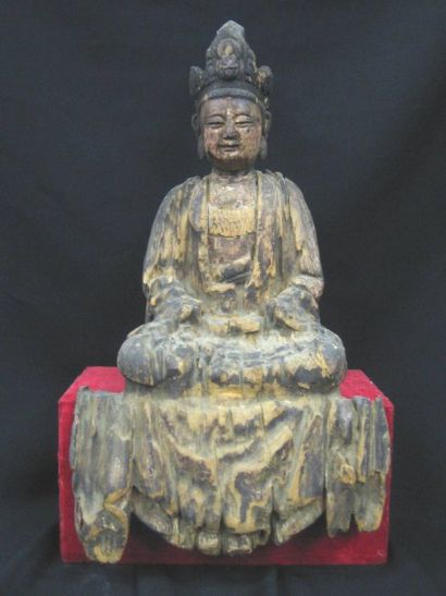 T'SING ( XIXe siècle ) Bodhisattva assis en méditation sur un trône, la tête ceinte...