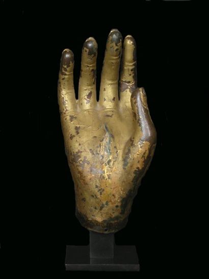 TIBET - NEPAL Main de Tara blanche "OEil" gravé dans la paume. En bronze doré. Tibet,...
