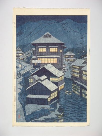JAPON Estampe de Shiro, vue d'un village la nuit sous la neige. 1954