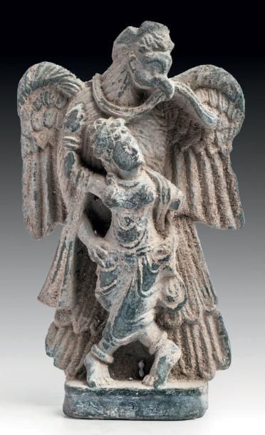 ART GRECO-BOUDDHIQUE DU GANDHARA (Ier - Vème siècle) Garuda mi-homme mi-oiseau maintenant...