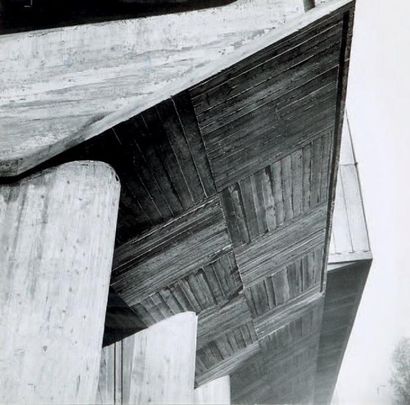 Lucien Hervé (1910 -2007) Bâtiments en béton Tirage argentique Photo originale et...