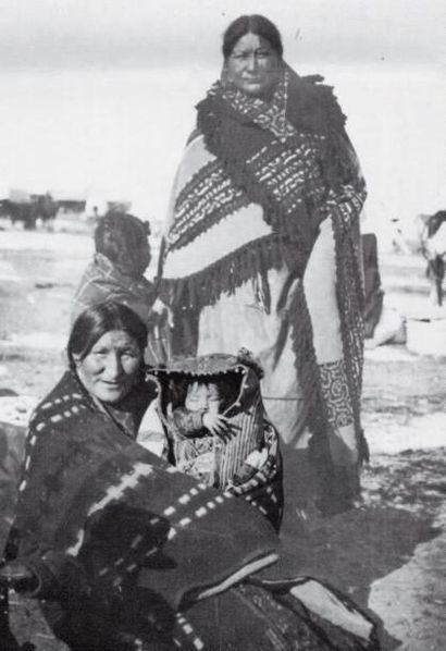 null Berceau Sioux. Dakota du Nord et du Sud, U.S.A. - ca. 1870-75 Remarquable berceau,...