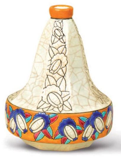 LONGWY Vase à long col et base aplatie en céramique polychrome à décor de frise de...