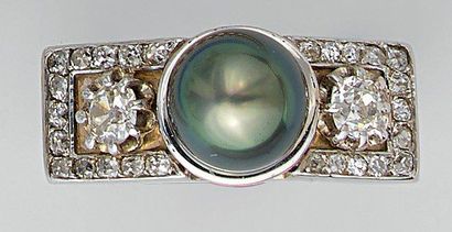 null Bague jonc 1940, perle de culture noire de Tahiti et diamants, en platine