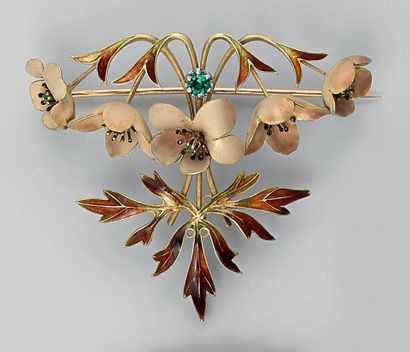 null Broche pendentif, Art Nouveau, en or émaillé, diamants et grenats verts 
