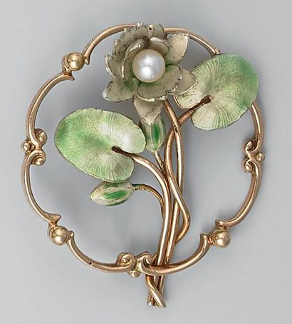 null Broche fleur Art Nouveau, en or émaillé et perle