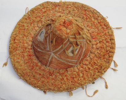 null Chapeau en paille et coton Berbère – Maroc – Afrique du nord 
H. : 15,5 cm –...