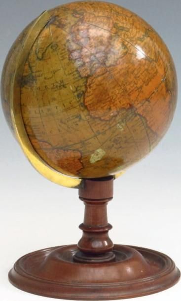 Globe terrestre par CARY à Londres, c. 1830....