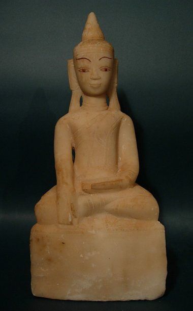null Statuette de Bouddha. En stéatite. Birmanie, Shan, XIXe s. H : 30.5 cm