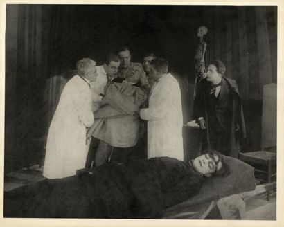 null CABINET DU DOCTEUR CALIGARI (le) Robert WIENE - 1920 Format 20,4x25,4cm. Tirage...