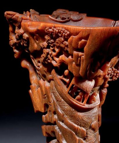 CHINE - XVIIe / XVIIIe siècle Coupe libatoire en corne de rhinocéros de couleur miel,...