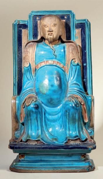 CHINE - Fin de l'Epoque MING (1368 - 1644) Importante statuette de Guandi en porcelaine...