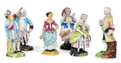 DERBY ou STAFFORDSHIRE Ensemble de six personnages en porcelaine polychrome, en costume...