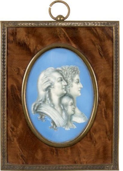 ÉCOLE FRANÇAISE, XIXe siècle Profiles of Louis XVI, Marie-Antoinette and Louis XVII...