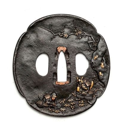 JAPON Epoque EDO (1603 - 1868) mokko gata en fer à décor ciselé et incrusté de cuivre...