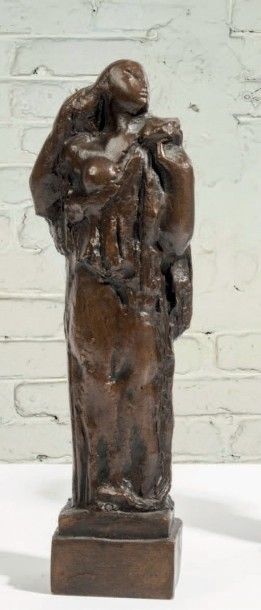 Charles Alexandre MALFRAY (1887-1940) 
古典风格的女子披着衣服
带有棕色铜锈的青铜证明。
由L. THINOT在巴黎进行失...