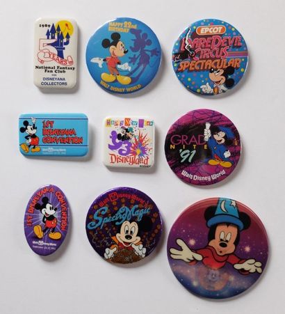 Lot de 9 Badges Parcs Disney 9 Badges Evènements à Walt Disney World Plus grand diamètre...