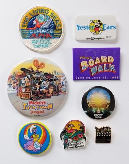 Lot de 6 Badges 1 Pins 1 Ecusson 6 Badges Walt Disney World, 1 pins Walt Disney Studio,...