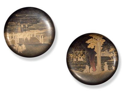 JAPON - Epoque MEIJI (1868 - 1912) Deux coupelles en laque noire décorée en hira...