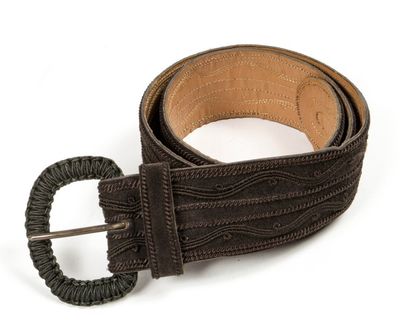 Yves SAINT LAURENT Rive Gauche Large ceinture en passementerie marron.
T.3.