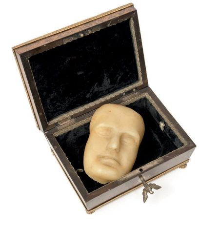 Masque mortuaire de l'Empereur Napoléon Ier
Fidèle...
