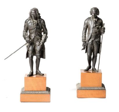 null Voltaire et Rousseau
Paire d'épreuves en bronze patiné noirci, socle en placage...