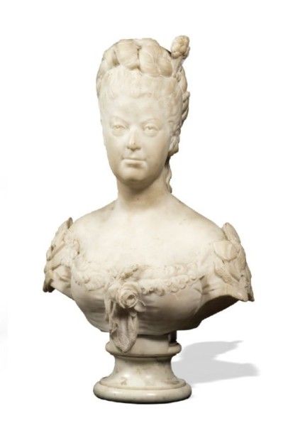 null Buste de femme
En marbre blanc.
Fin XIXe siècle.
Ht. 80 cm