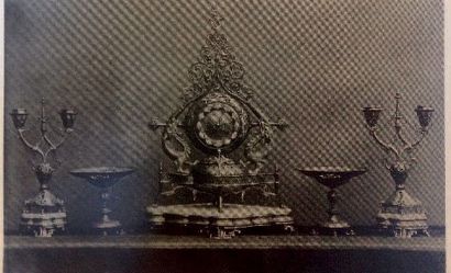 Adolphe-Victor GEOFFROY (1816-1892) dit GOFFROY-DECHAUME Pendule «Persane» en bronze...