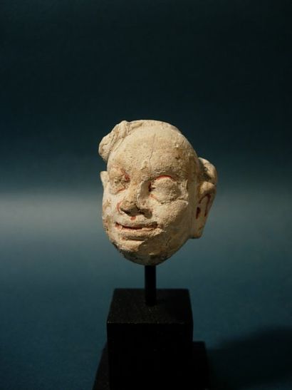 ART GRECO-BOUDDHIQUE DU GANDHARA (Ier - Vème siècle) Tête d'homme. En stuc. Hadda....