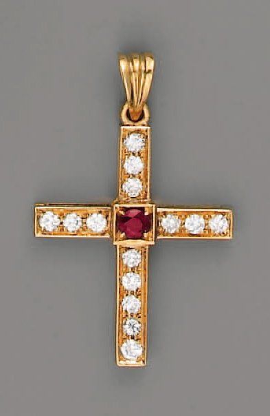 null PENDENTIF croix, en or, rubis et diamants