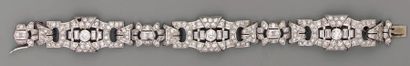 null BRACELET ruban 1925, en platine et diamants