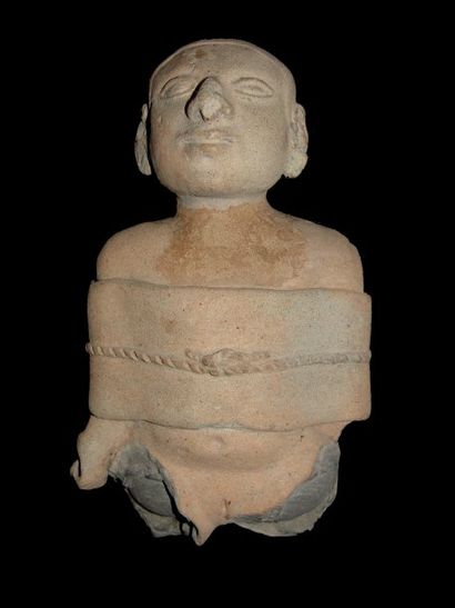 EQUATEUR Culture Tumaco-La Tolita (300 av. - 500 ap. J.C.) Statuette représentant...