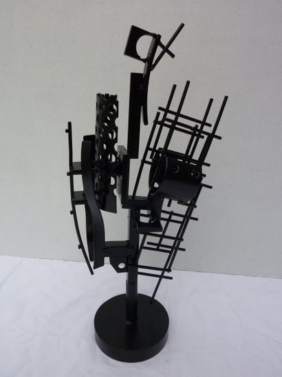 FLORIDA Emile Sans titre / Sculpture en acier, monochromée en noir et vernie / Signé...