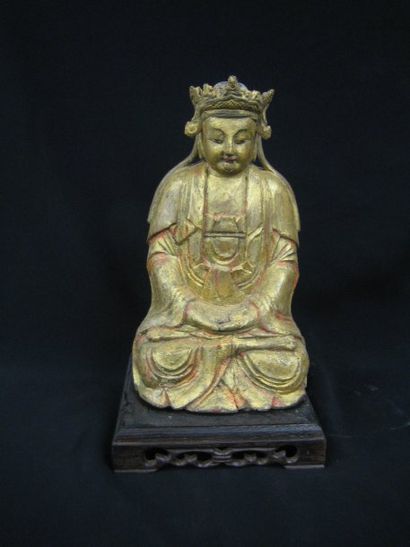 T'SING (XIXe siècle) Bodhisattva assis en position de lotus, méditant les yeux mi-clos...