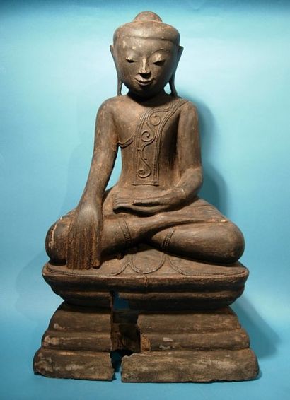 BIRMANIE - CAMBODGE - LAOS - THAILANDE Statuette de Bouddha en position de prise...