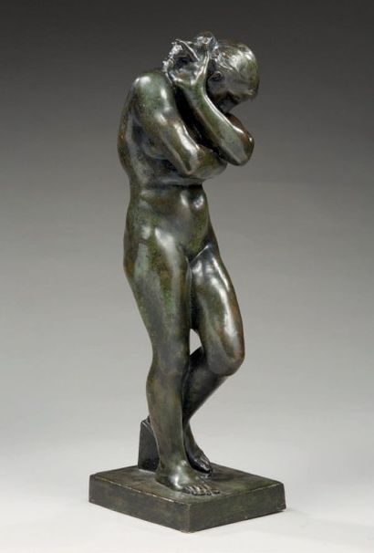 AUGUSTE RODIN, dans le goût de 
Sculpture en bronze à patine brune figurant un jeune...