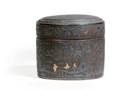 CHINE, Canton - XIXe siècle 
Pot couvert en cuivre à décor incrusté d'argent et cuivre...