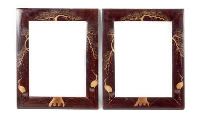 JAPON - Epoque MEIJI (1868 - 1912) 
Quatre cadres rectangulaires, dont une paire...