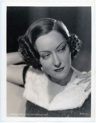 null Gloria SWANSON SADIE THOMPSON Raoul WALSH - 1928
Photo originale 20x25cm
en...