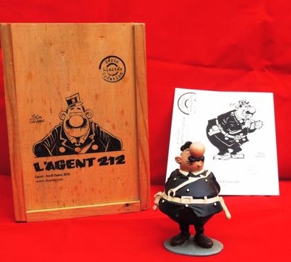 KOX «Agent 212»
Figurine en plomb polychrome, hauteur 8,5 cm. Edition Série Limitée...