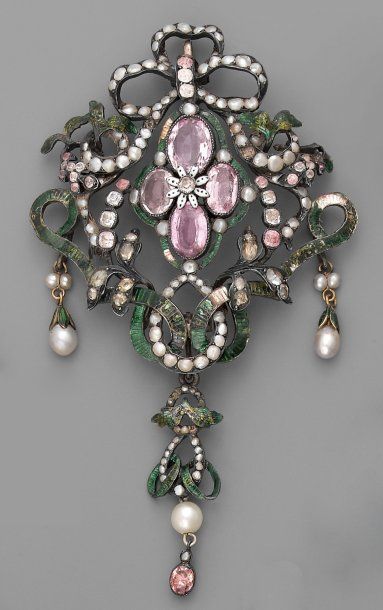 Broche pendentif XIXe, améthystes, perles,...