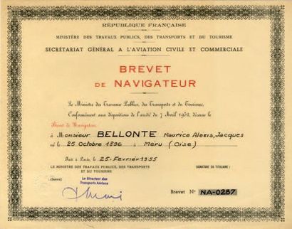 null BELLONTE Maurice.
Ensemble de documents concernant son brevet de navigateur.
—...